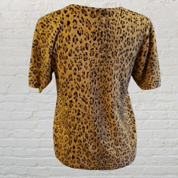 Sag Harbor Short Sleeve Cheetah Print Sweater VGUC - Picture 2 of 9